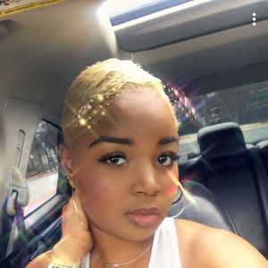 Meet your Posher, Ashlee
